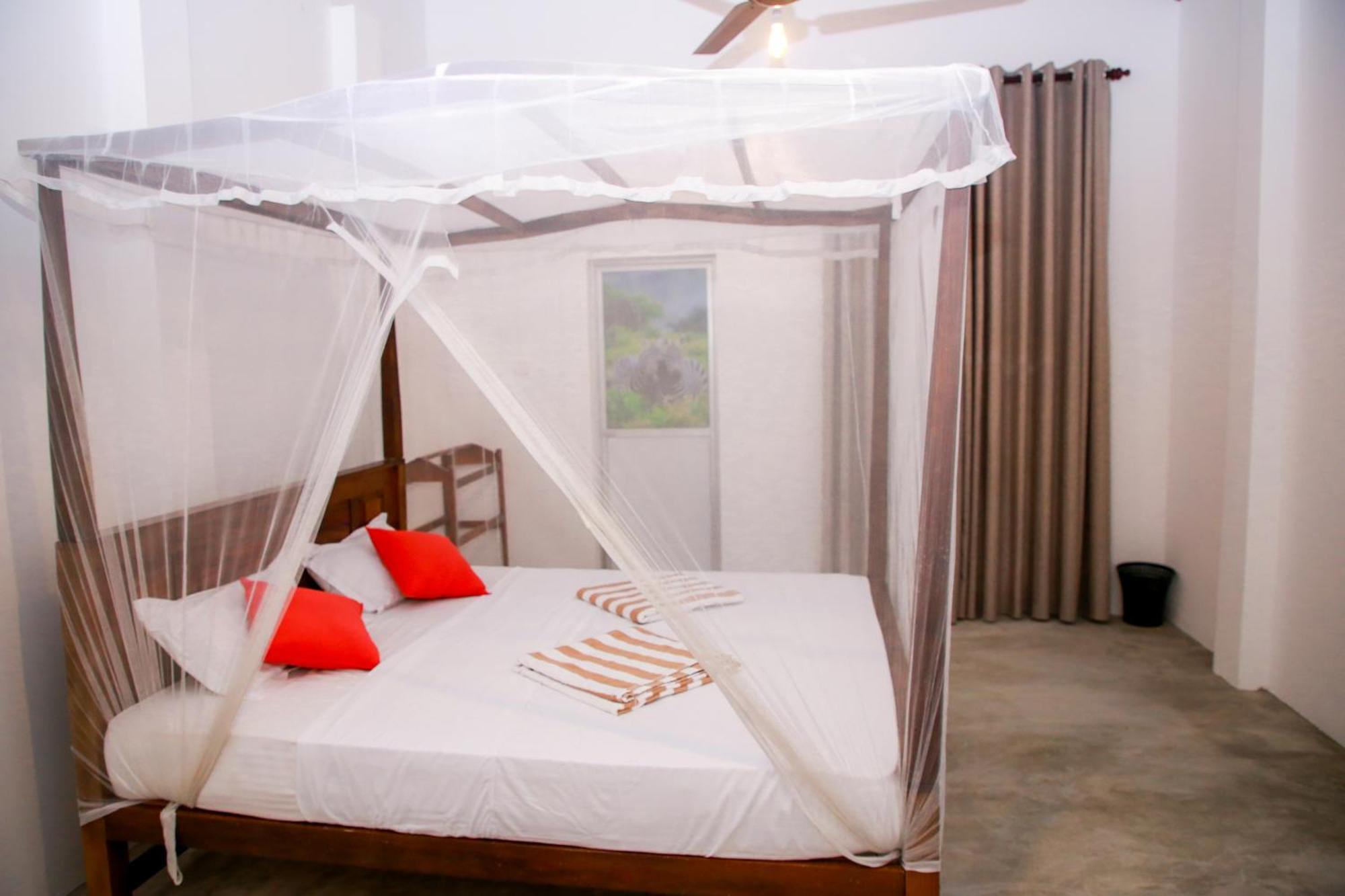 Leo Homestay Dikwella Exterior foto